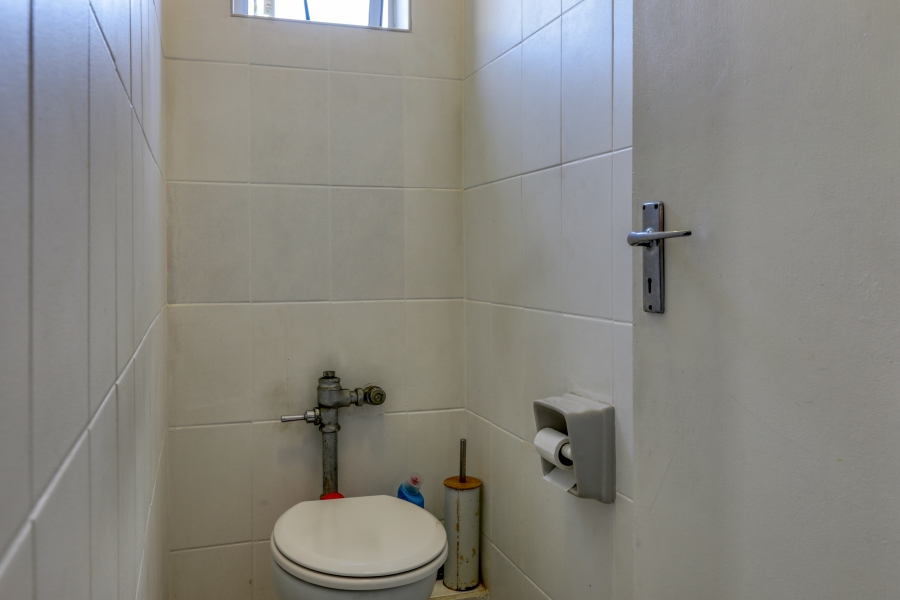3 Bedroom Property for Sale in Sea Point Western Cape